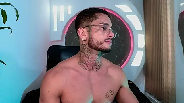 Alanrodgers live sex cam