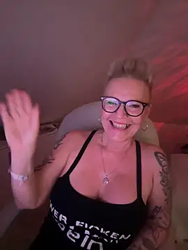 German_Milf live sex cam