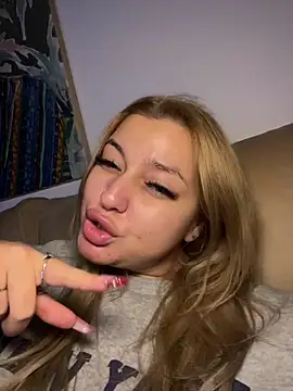AllysonK live sex cam