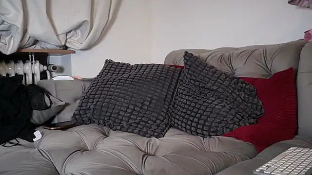 iam_valentinadoll live sex cam