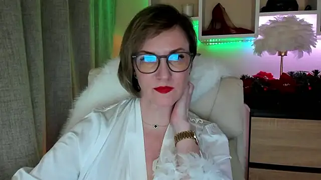 feliziaDesire's cam snapshot