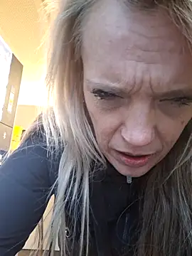 Fantasie-Hot-Sarah's cam snapshot