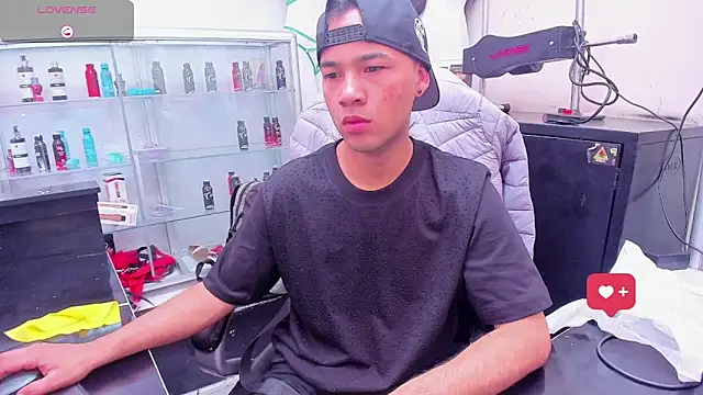 SweeXioji live sex cam