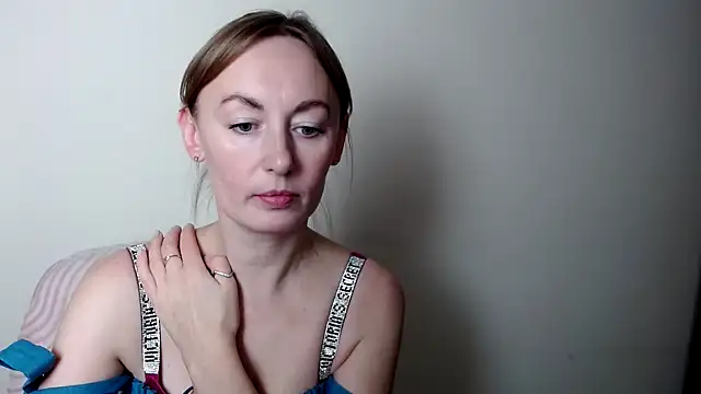 LiaSeass_'s cam snapshot