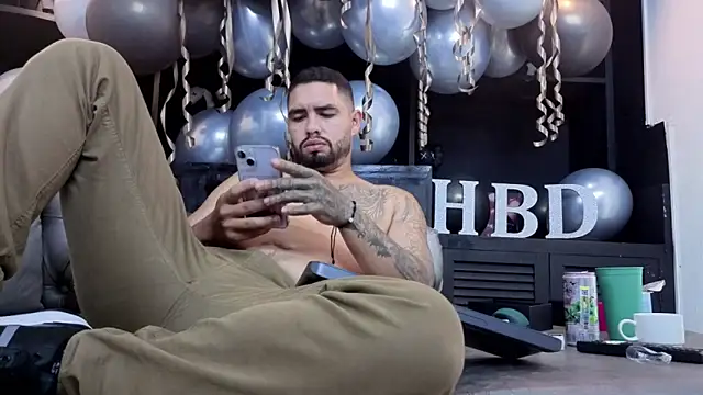 matteosantos live sex cam