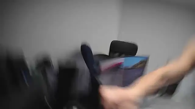 latinoo23bom live sex cam