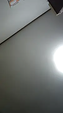 07YUKIO live sex cam