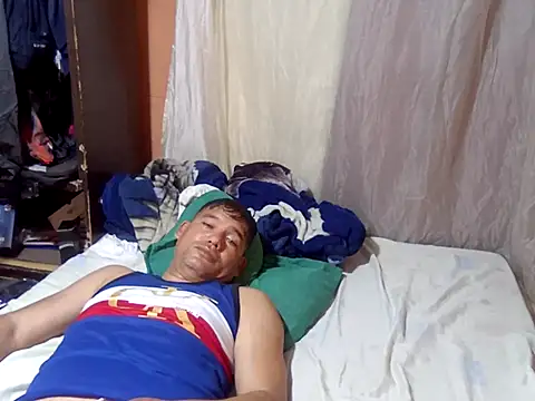 Franklin111230 live sex cam