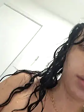 A-Flora-latina live sex cam