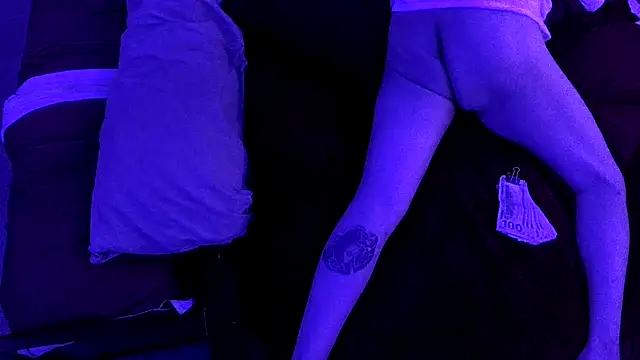 Time2playN303party's cam snapshot