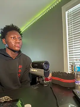 Festivitiesking1's cam snapshot