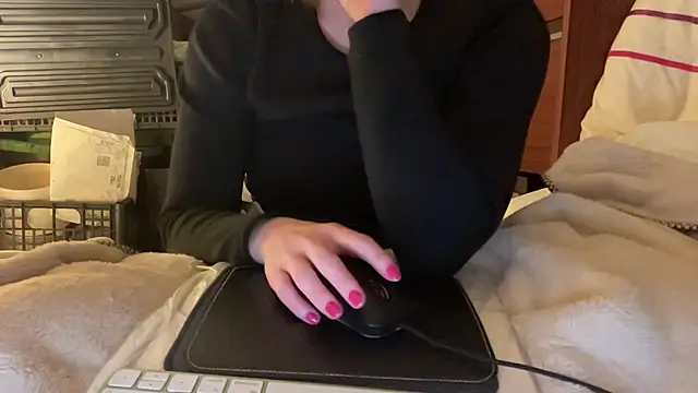 18yoteenvirgin's cam snapshot