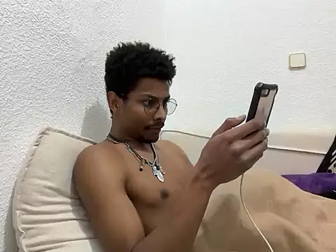 Albert_Madrid live sex cam