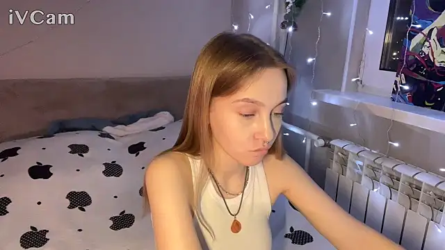 YasminaLouf's cam snapshot