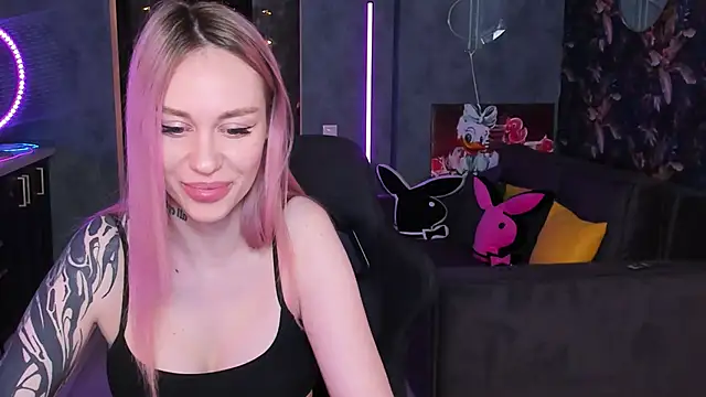 Blckmirrorr's cam snapshot