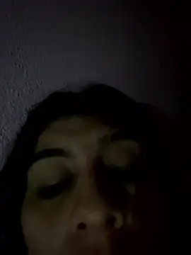 Traviesa96's cam snapshot