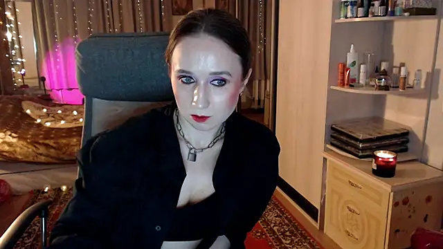 ClassyInna live sex cam