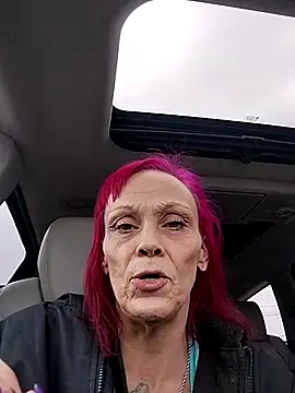 MommyMisfit's cam snapshot