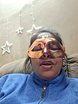 SIMIHOT's cam snapshot