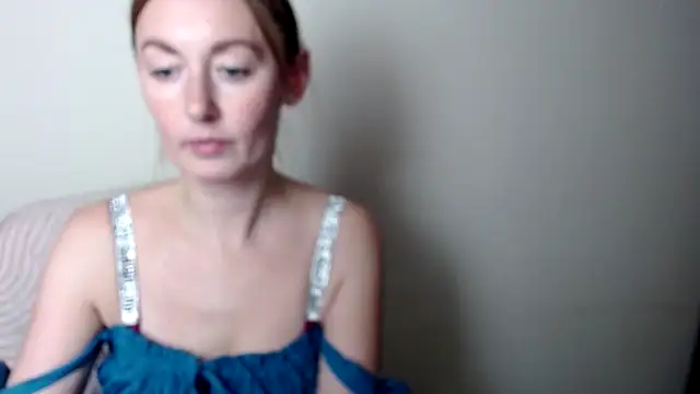 LiaSeass_'s cam snapshot