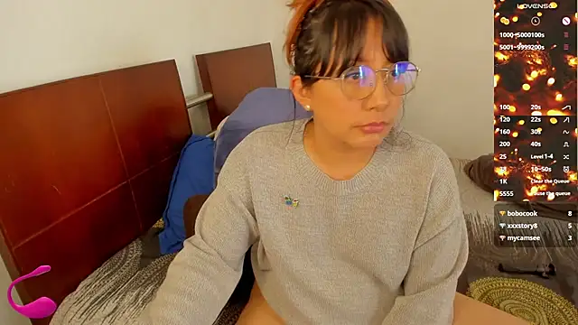 ella_harry's cam snapshot