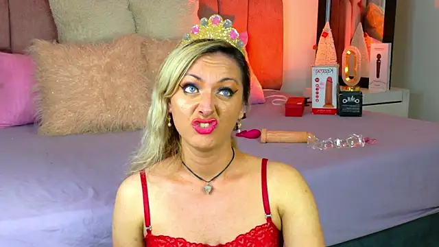 Lunitaa_Diva live sex cam