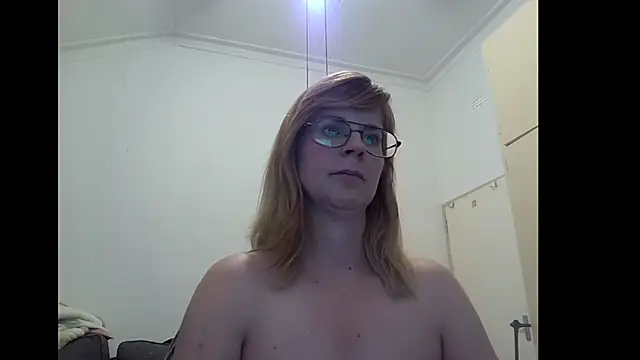 SavannaGirly's cam snapshot