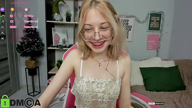 InfernoMia's cam snapshot