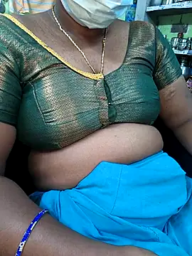 Tamilselviroja-'s cam snapshot