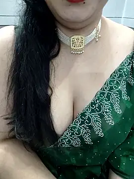 janvi_100's cam snapshot