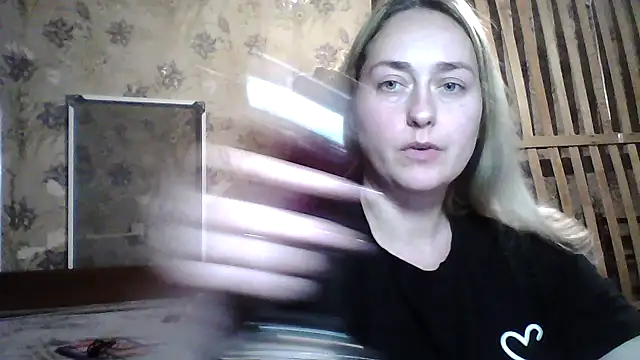 Vassila69 live sex cam