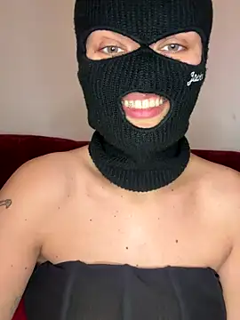 Nikki_Hoee live sex cam