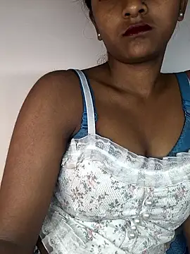 Sweety676's cam snapshot