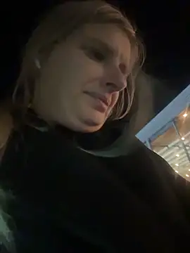 Betsy's cam snapshot