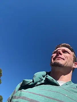 Stillhard8925 live sex cam