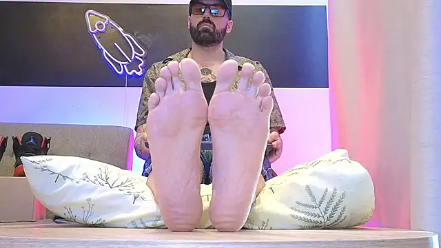 MattxFeet live sex cam