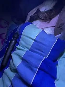 iu_uzZ's cam snapshot