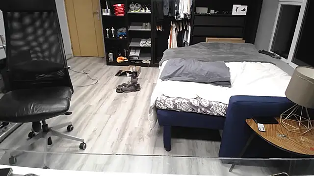 latinoo23bom live sex cam