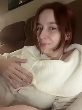 Atwsliiikizilll live sex cam