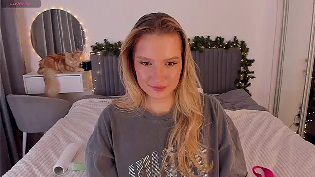 CassieRayss live sex cam