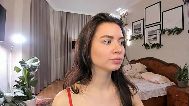 NicoleLuv live sex cam