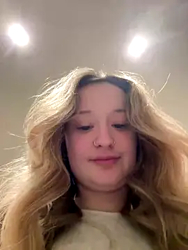 LilyLuck_'s cam snapshot