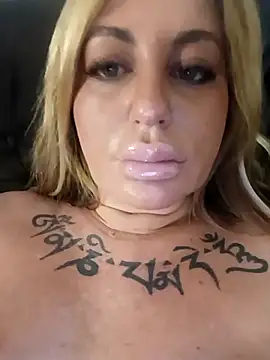 MiaMooly's cam snapshot