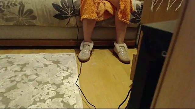 larawet live sex cam