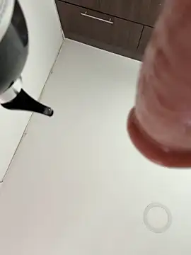 IsseyMz live sex cam