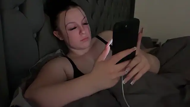 riri_bstvx's cam snapshot