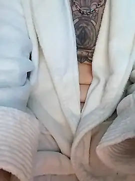 LoGanDiamond's cam snapshot