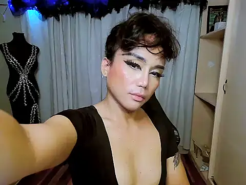 YourNikkieXxx live sex cam