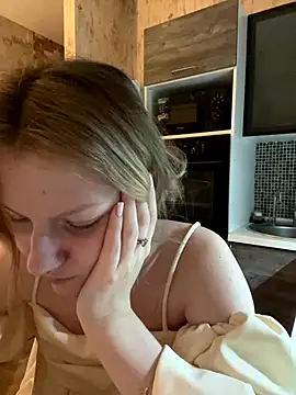 MaryHiggins live sex cam