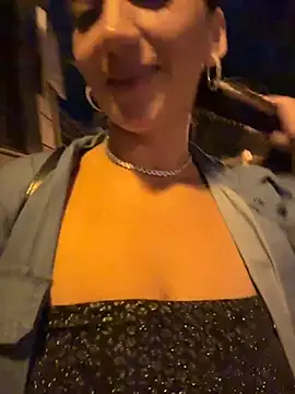 Ninabigtitied live sex cam